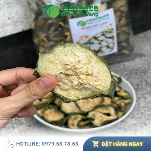 Pha trà bí đao sấy lạnh đơn giản tại nhà