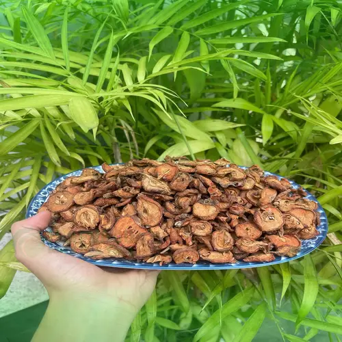 Hình ảnh táo mèo tươi và khô được đóng gói cẩn thận