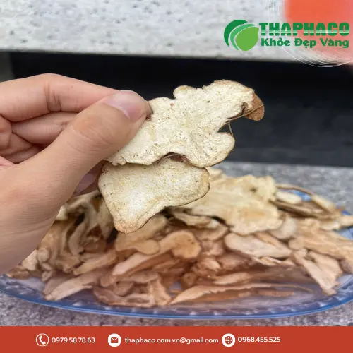 Bà bầu cần tham khảo ý kiến chuyên gia trước khi dùng Bạch Truật